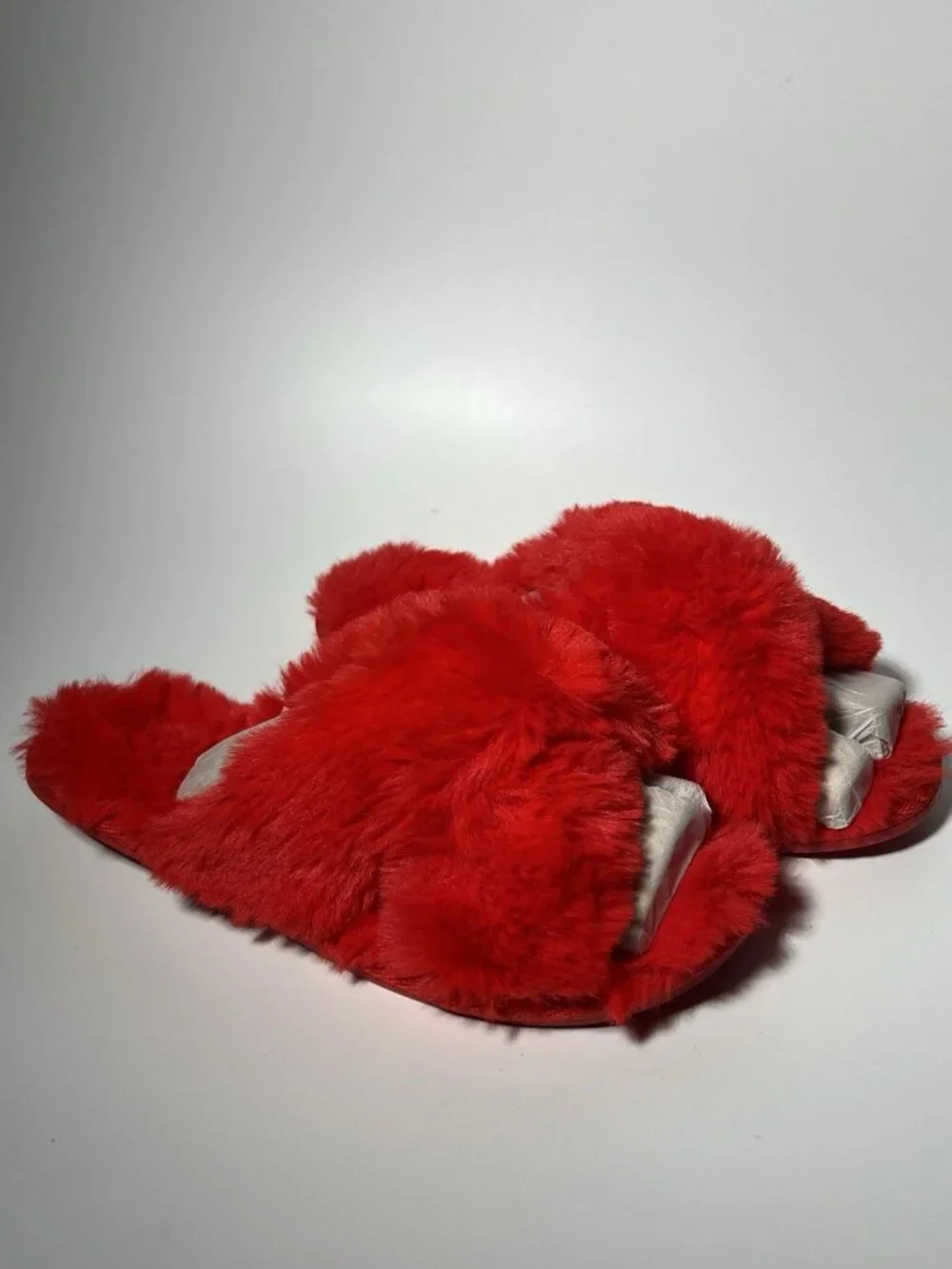 Target Girls Red Plush Criss Cross Slide Slippers Size L 4-5